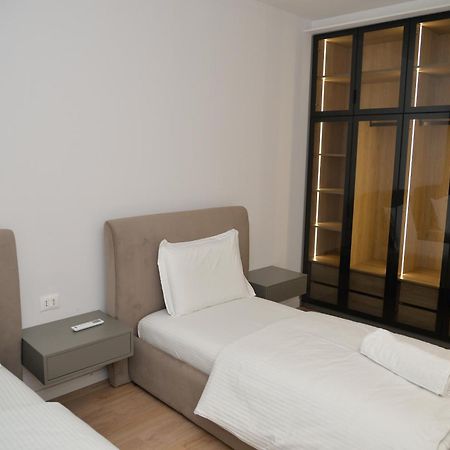 Hera Tirana Suite Deluxe Экстерьер фото
