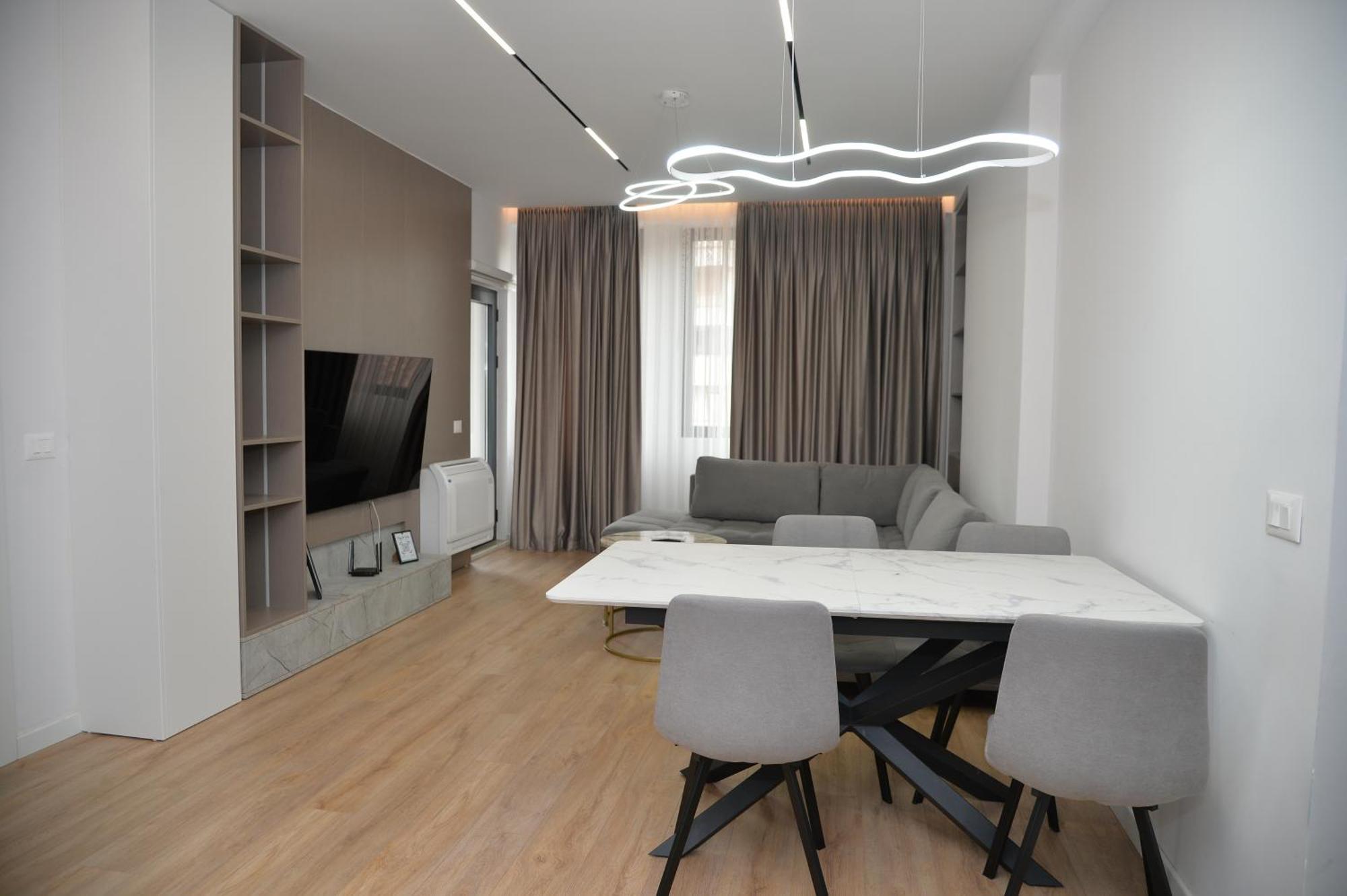 Hera Tirana Suite Deluxe Экстерьер фото